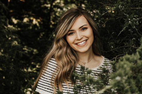 Photo of Anna Zey